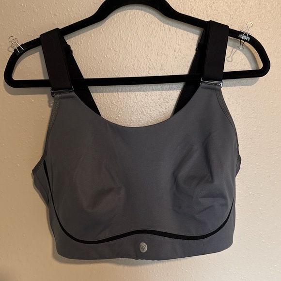 Livi Active Other - Livi Gray High-Support Sports Bra - Women
